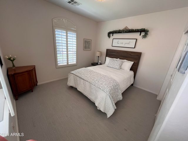 4502 E NARROWLEAF Drive, Gilbert, AZ 85298