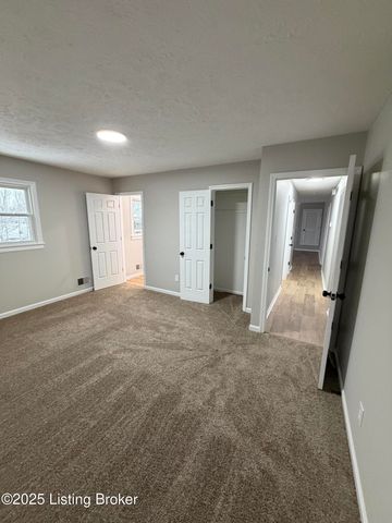 378 Dawson Hill Rd, Louisville, KY 40299