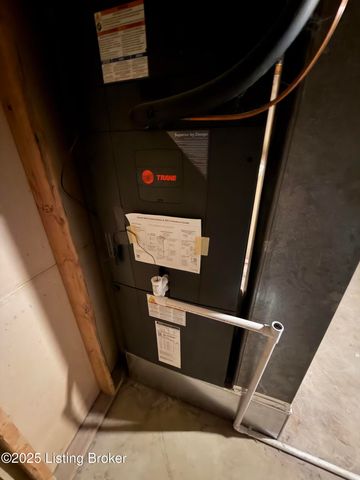 378 Dawson Hill Rd, Louisville, KY 40299