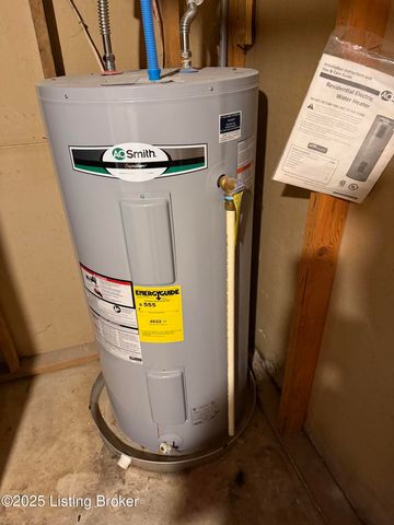 378 Dawson Hill Rd, Louisville, KY 40299