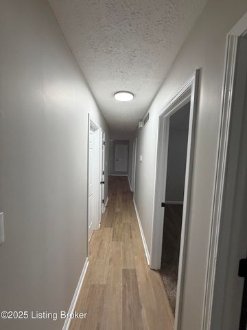 378 Dawson Hill Rd, Louisville, KY 40299