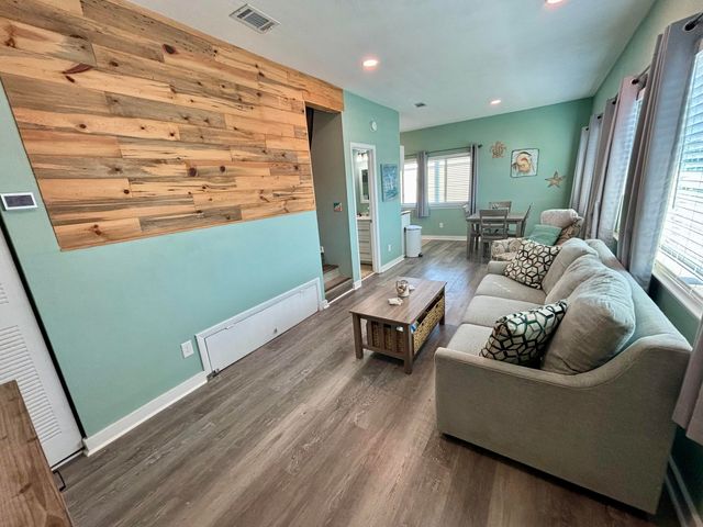 364 Bluefish Drive, 203, Fort Walton Beach, FL 32548