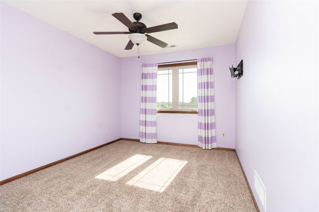 1031 Norwood Court, Norwalk, IA 50211