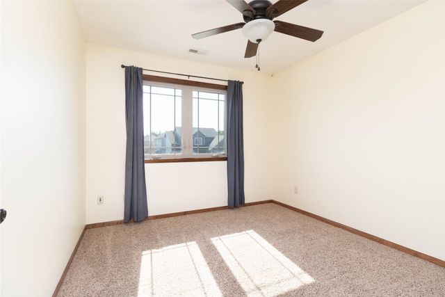 1031 Norwood Court, Norwalk, IA 50211