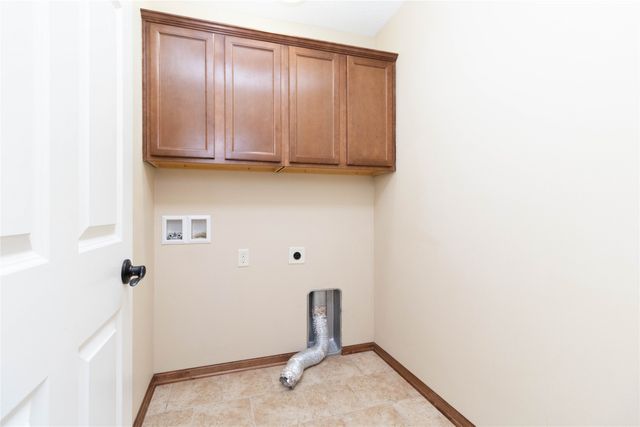 1031 Norwood Court, Norwalk, IA 50211