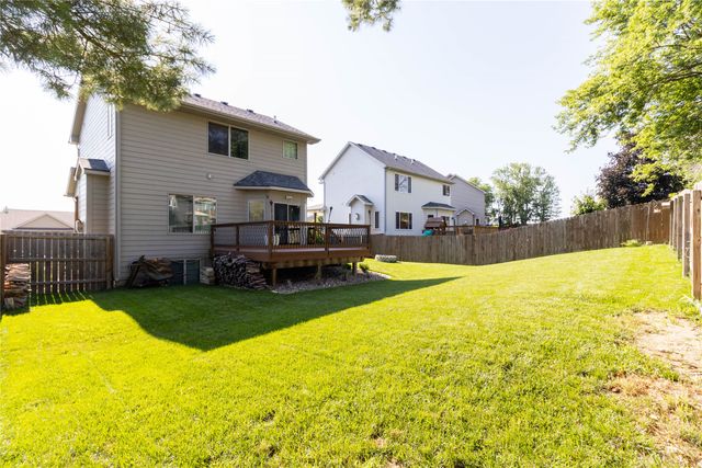 1031 Norwood Court, Norwalk, IA 50211