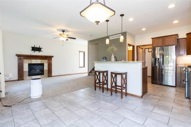 1031 Norwood Court, Norwalk, IA 50211