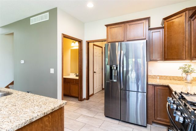 1031 Norwood Court, Norwalk, IA 50211