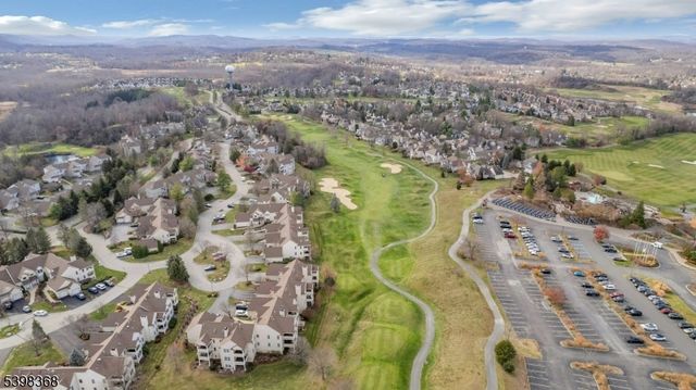 8 Caleb Ct 904, Hardyston Twp., NJ 07419