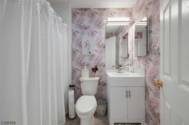 8 Caleb Ct 904, Hardyston Twp., NJ 07419