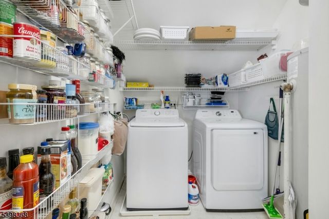 8 Caleb Ct 904, Hardyston Twp., NJ 07419