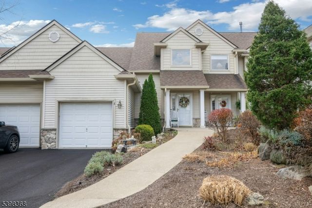 8 Caleb Ct 904, Hardyston Twp., NJ 07419