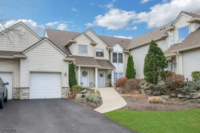 8 Caleb Ct 904, Hardyston Twp., NJ 07419