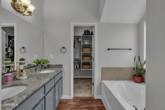 14423 LOMA ESMERALDA, El Paso, TX 79938