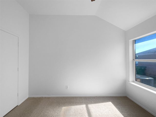 104 Crown Drive, Rhome, TX 76078