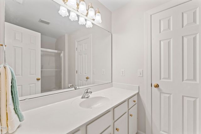1209 Wedgeland Drive, Raleigh, NC 27615