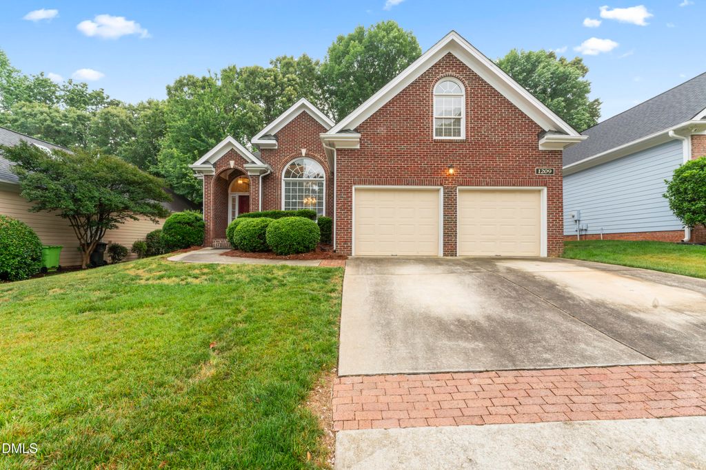 1209 Wedgeland Drive, Raleigh, NC 27615