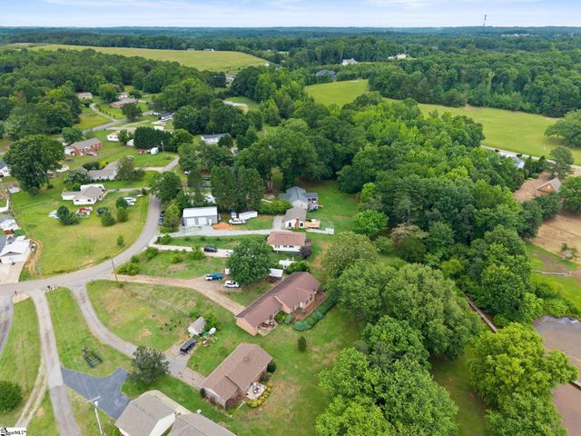 50 Coastine Drive, Inman, SC 29349