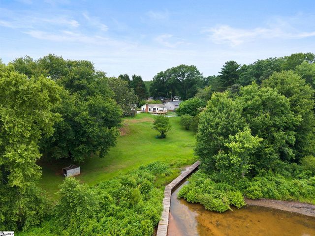 50 Coastine Drive, Inman, SC 29349