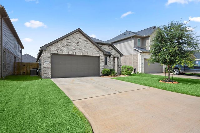 17711 Chartertree Lane, Tomball, TX 77377