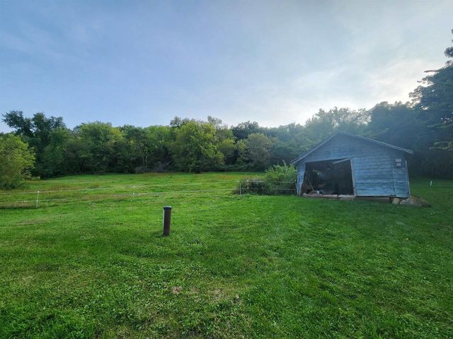 31473 county highway O Road, Muscoda, WI 53573