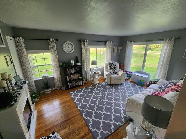 31473 county highway O Road, Muscoda, WI 53573