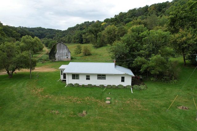 31473 county highway O Road, Muscoda, WI 53573