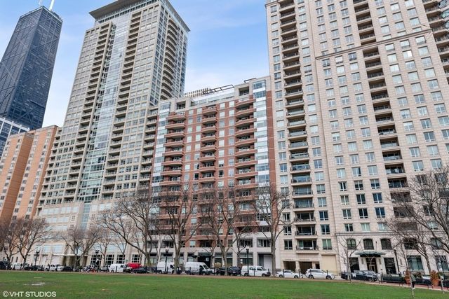 270 E Pearson Street 803, Chicago, IL 60611