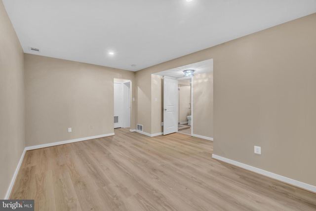 1806 N SHORE CT, Reston, VA 20190