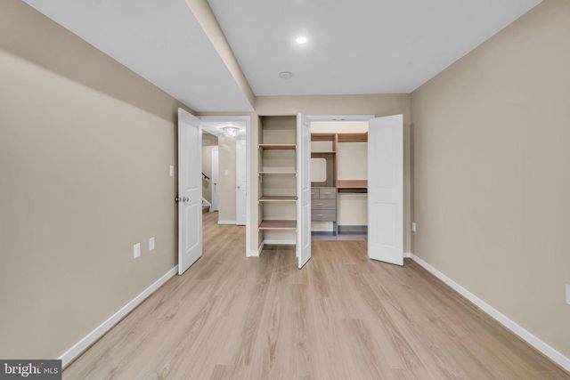 1806 N SHORE CT, Reston, VA 20190