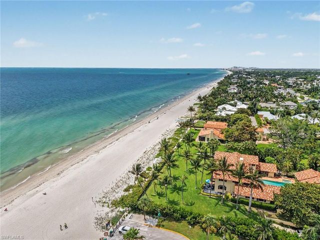1100 Diamond CIR 1104, Naples, FL 34110