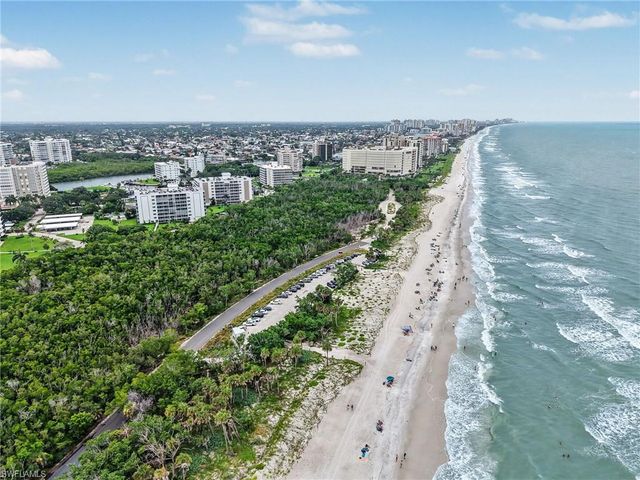 1100 Diamond CIR 1104, Naples, FL 34110