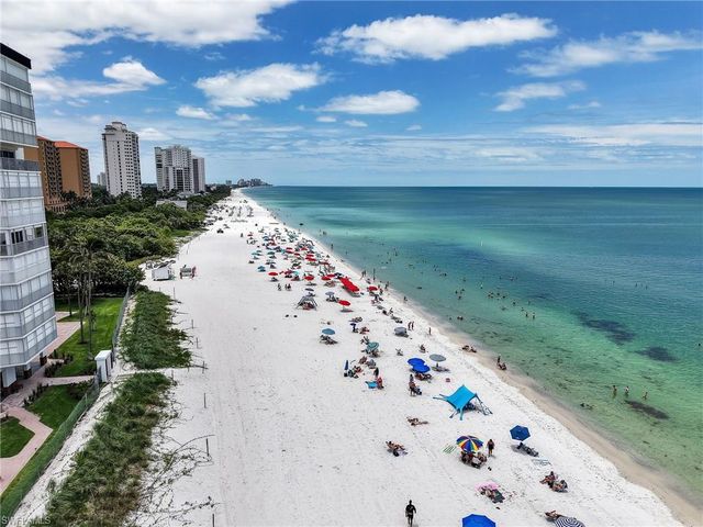 1100 Diamond CIR 1104, Naples, FL 34110