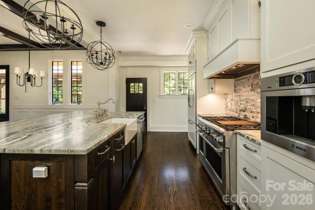 72 Windsor Road, Asheville, NC 28804