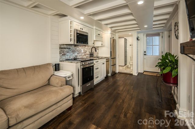 72 Windsor Road, Asheville, NC 28804