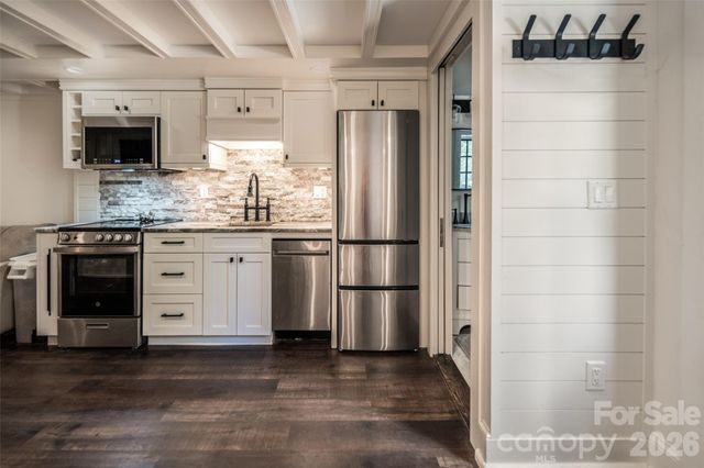72 Windsor Road, Asheville, NC 28804