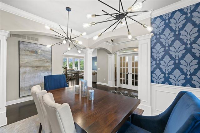 24913 W 98th Street, Lenexa, KS 66227