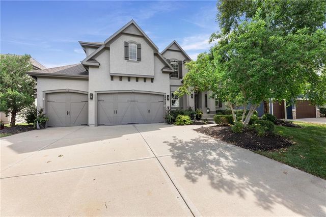 24913 W 98th Street, Lenexa, KS 66227