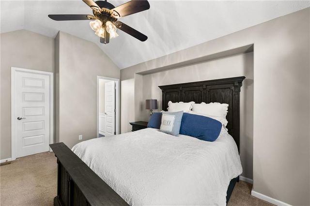 24913 W 98th Street, Lenexa, KS 66227