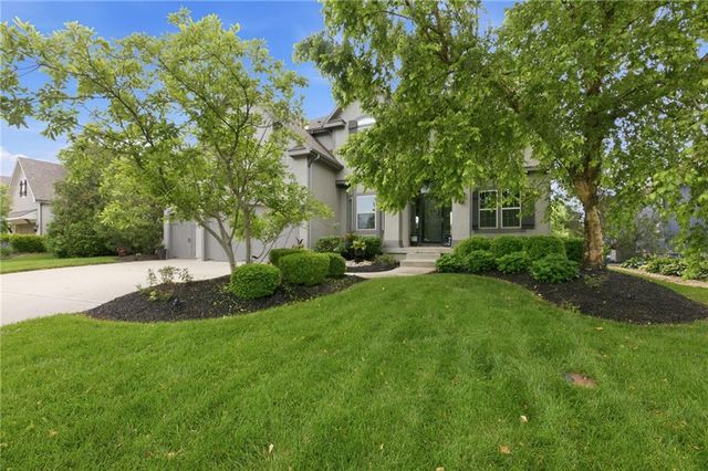 24913 W 98th Street, Lenexa, KS 66227