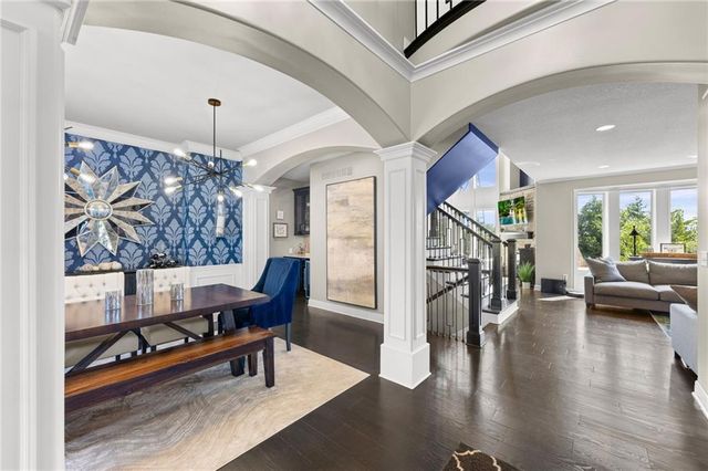 24913 W 98th Street, Lenexa, KS 66227