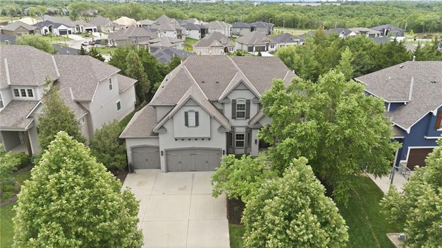 24913 W 98th Street, Lenexa, KS 66227
