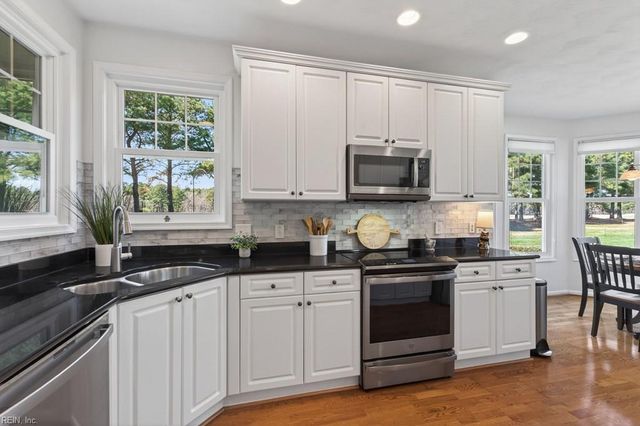 315 Troon CT, Cape Charles, VA 23310