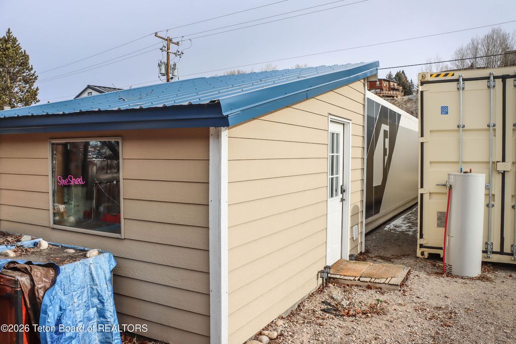 461 S PINE Street, Pinedale, WY 82941 photo 12