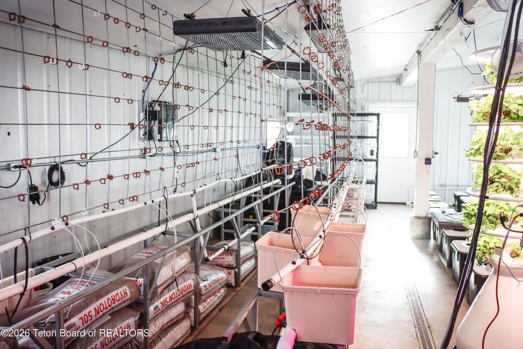 461 S PINE Street, Pinedale, WY 82941 photo 25