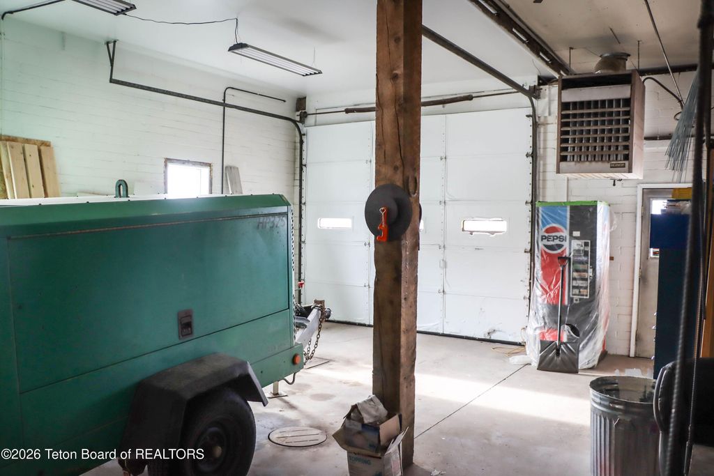 461 S PINE Street, Pinedale, WY 82941 photo 36