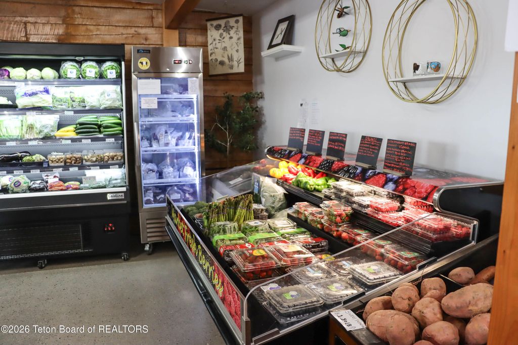 461 S PINE Street, Pinedale, WY 82941 photo 9