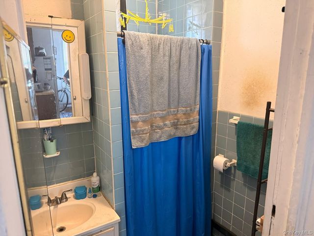 95-28 103rd Street, Ozone Park, NY 11416
