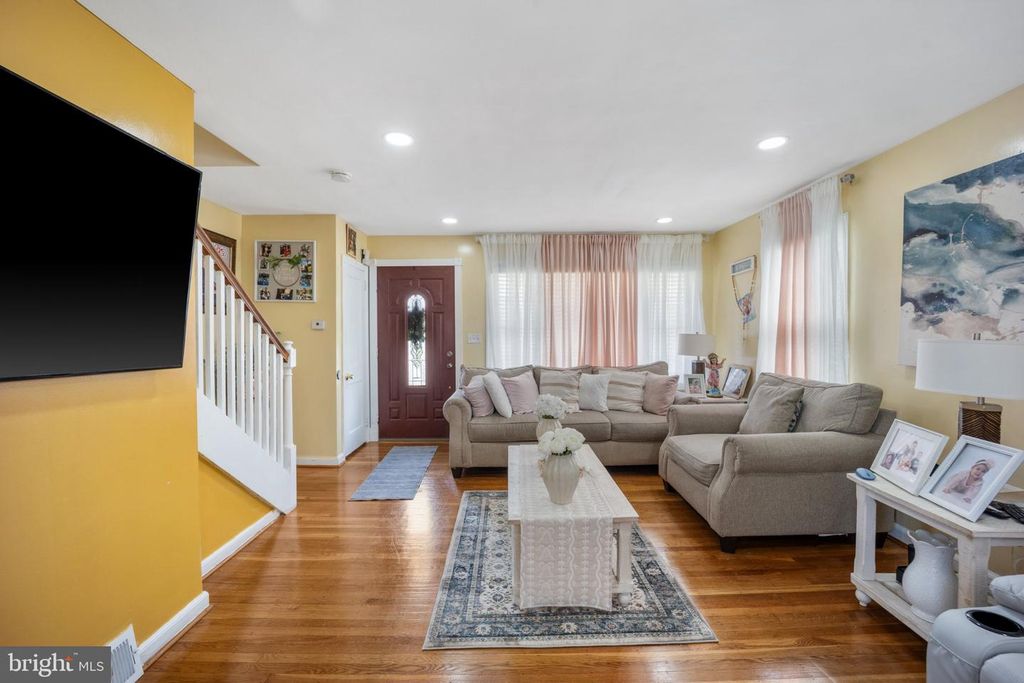1547 TINSMAN AVE, PENNSAUKEN, NJ 08110 — photo 3