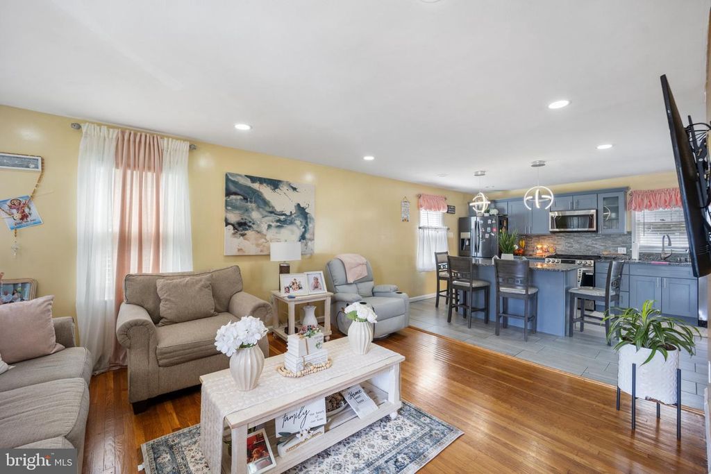 1547 TINSMAN AVE, PENNSAUKEN, NJ 08110 — photo 4
